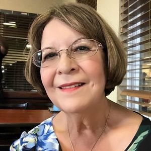 Meet your Posher, Eva